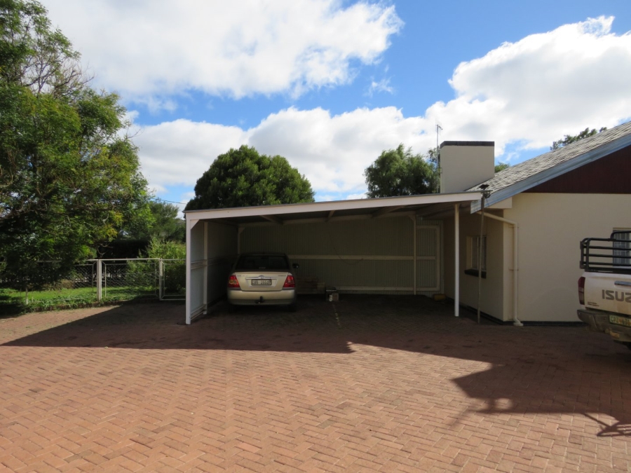 4 Bedroom Property for Sale in Colesberg Northern Cape